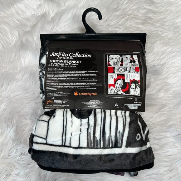 JUNJI ITO SLUG GIRL THROW BLANKET - Picture 3 of 3